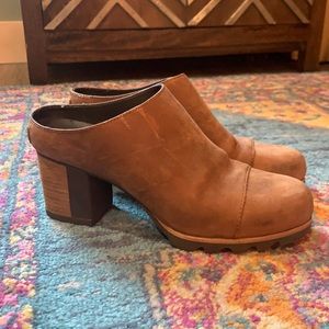 Sorel Addington Mule